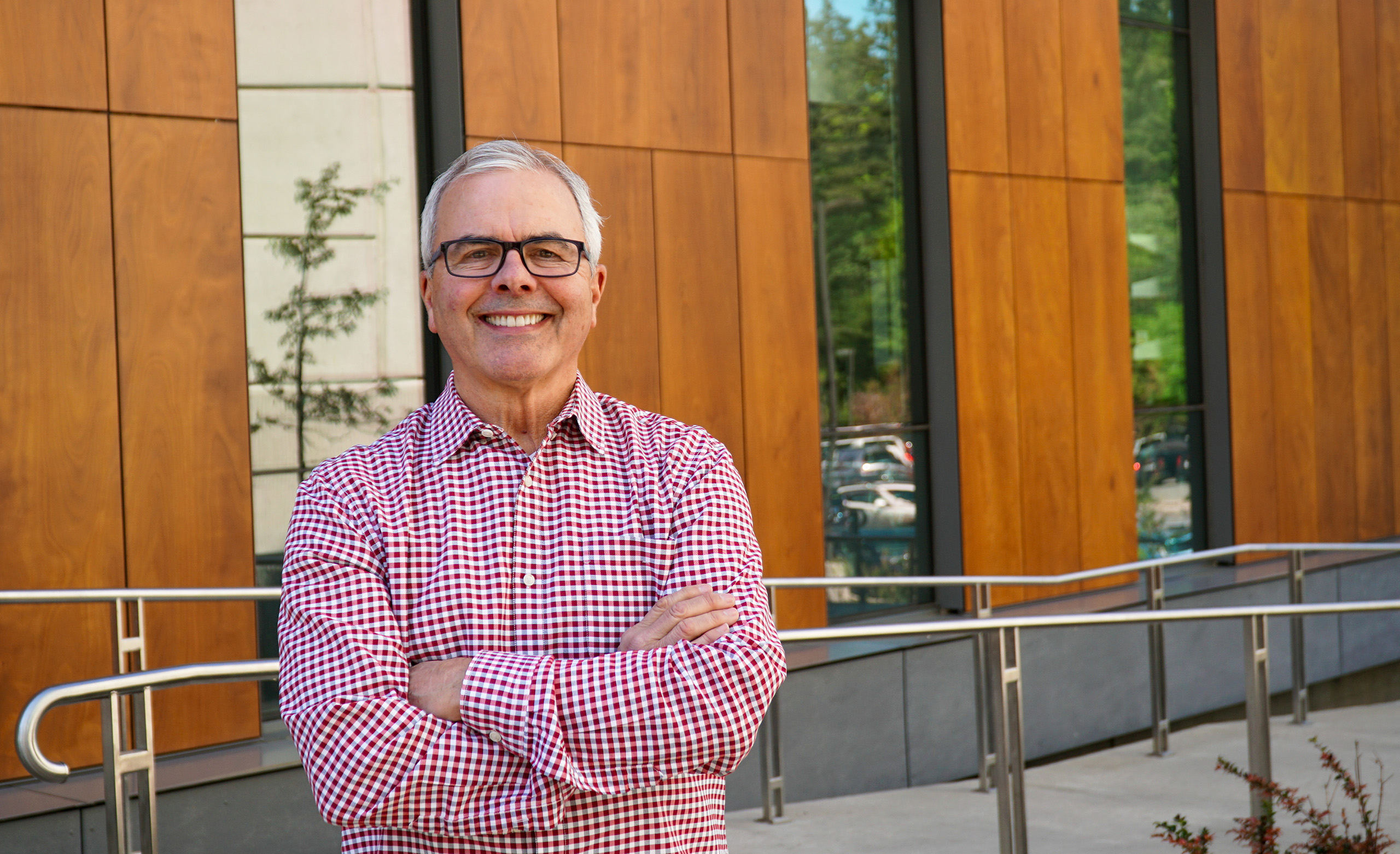 Don Shelton retired in 2019 after a 43-year career in newspapers, much of it at the Seattle Times. Shelton is teaching one section of JOUR 307 - Reporting this quarter. // Photo by Maylis Laverne